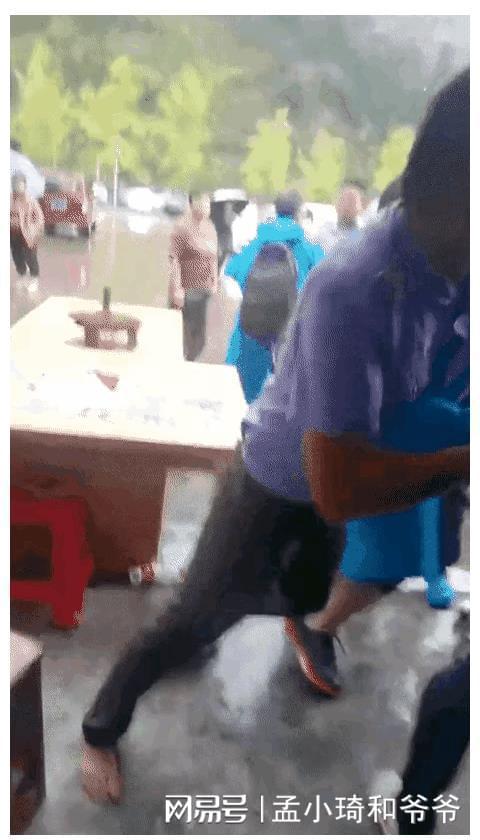 旅游资讯张家界旅游景点新闻闹大了！张家界景区打人后杏彩体育注